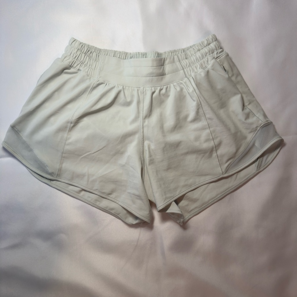 Lululemon Hotty Hot High-Rise Lined Short 4"